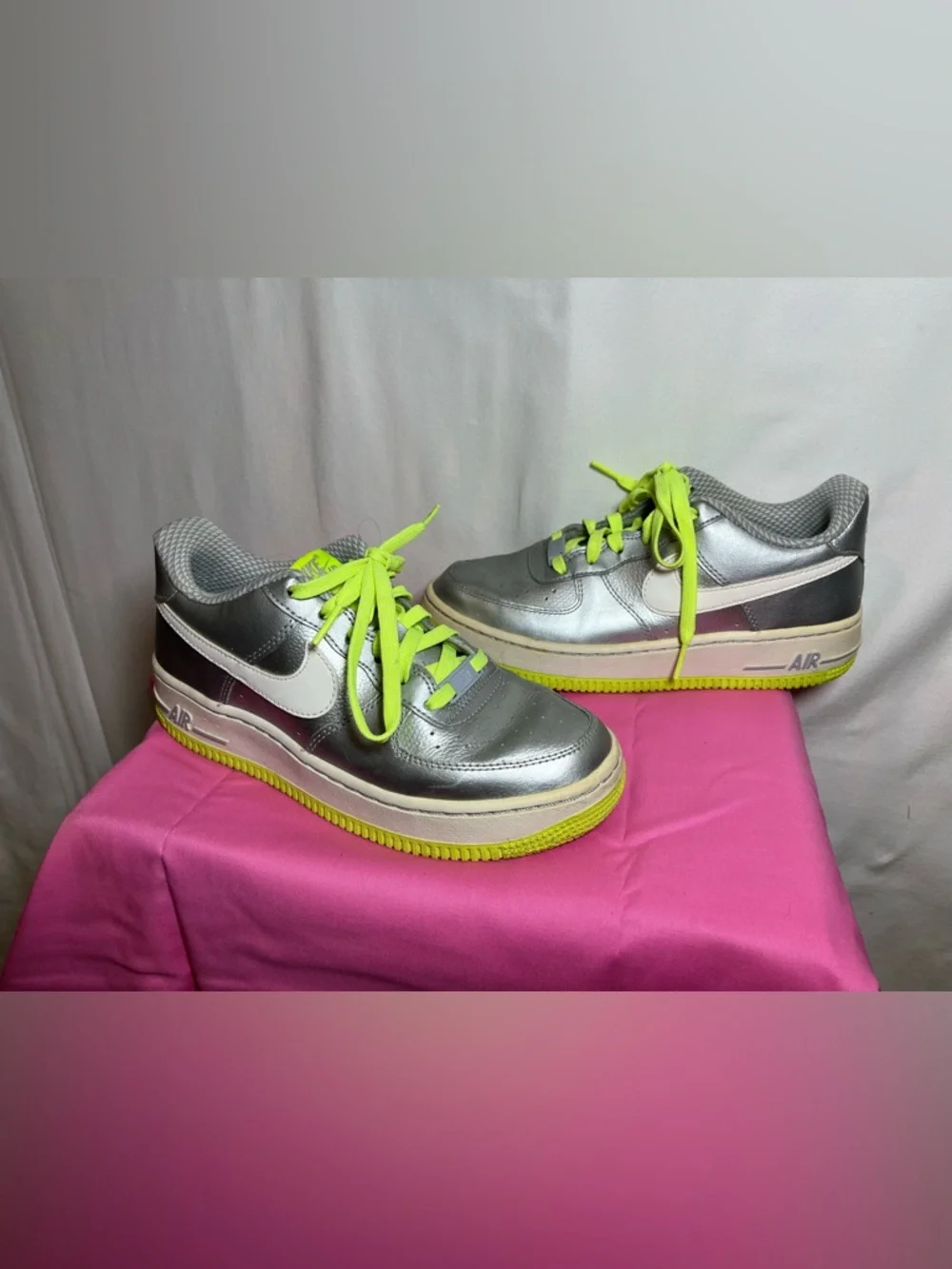 Nike Air Force 1 Silver Volt Neon Size 4.5Y Women’s 6 AF1‎ Low Y2K Streetwear
